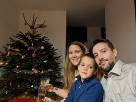 PXL 20201224 181748784.NIGHT